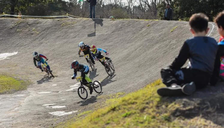 Continúa la obra de un skatepark en Parque Sarmiento