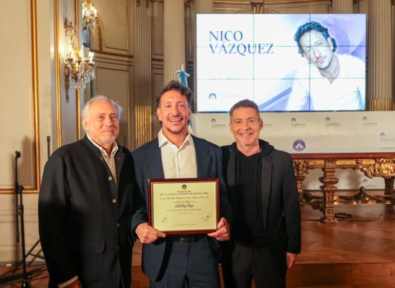 La Legislatura porteña distinguió a Nico Vázquez como Personalidad Destacada de la Cultura